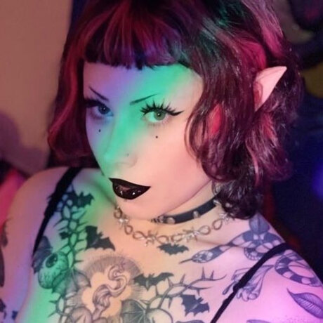Foto nua vazada do OnlyFans de Serafina Scream X