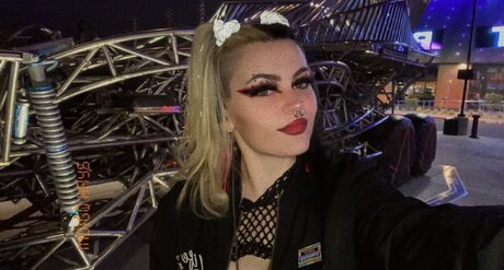 Naken lekkede OnlyFans-bilde av Indigo Haze
