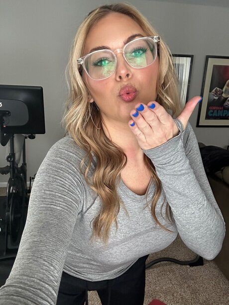 Naken lekkede OnlyFans-bilde av Marilynmorollvip