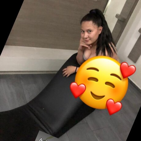 Naken lekkede OnlyFans-bilde av Minerva Pea Gonzalez