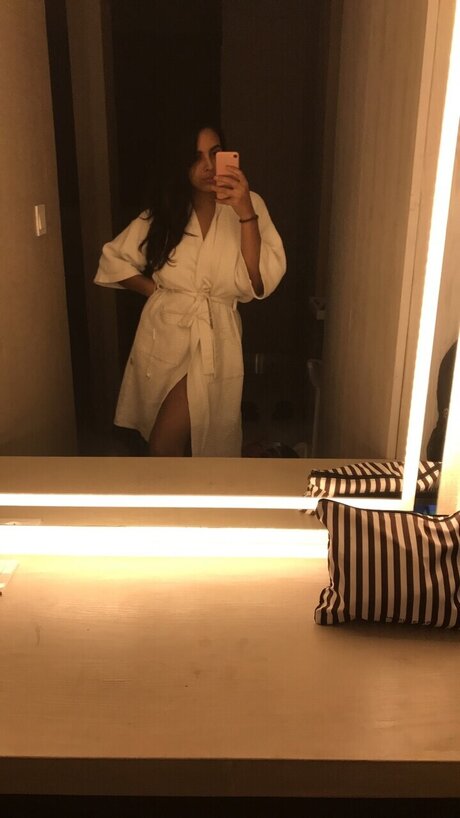 Naken lekkede OnlyFans-bilde av Alicia Castro