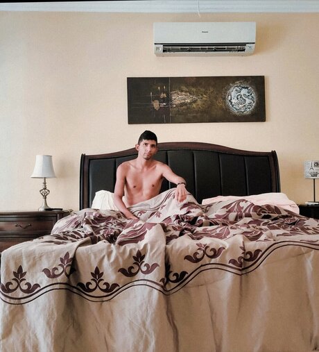 Alaston vuotanut OnlyFans-kuva Marcos Mor