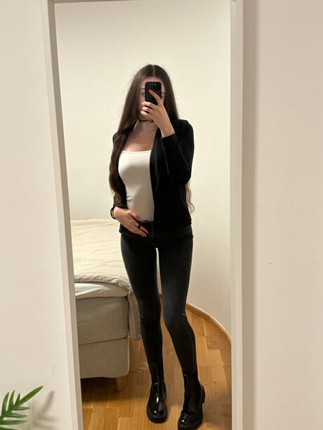Alaston vuotanut OnlyFans-kuva Anastasia