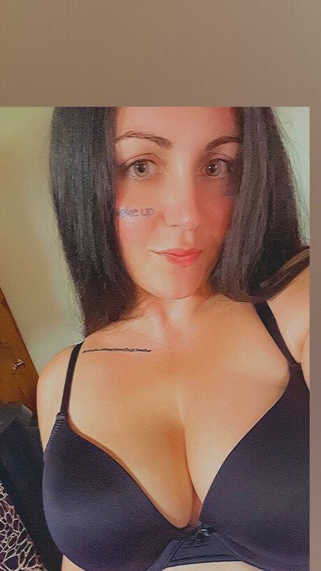 Alaston vuotanut OnlyFans-kuva Cherry Springer 