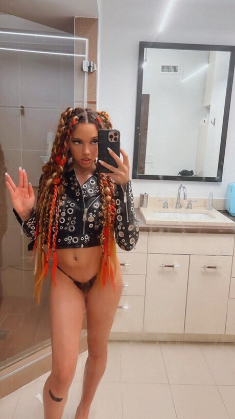 Naken läckt OnlyFans-bild av Goldie Luxx