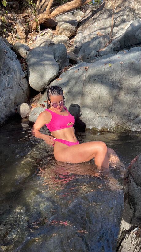 Naken läckt OnlyFans-bild av Kat Glam
