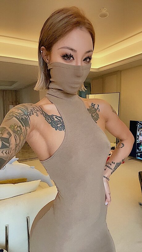 Nacktes geleaktes OnlyFans-Foto von Okubo