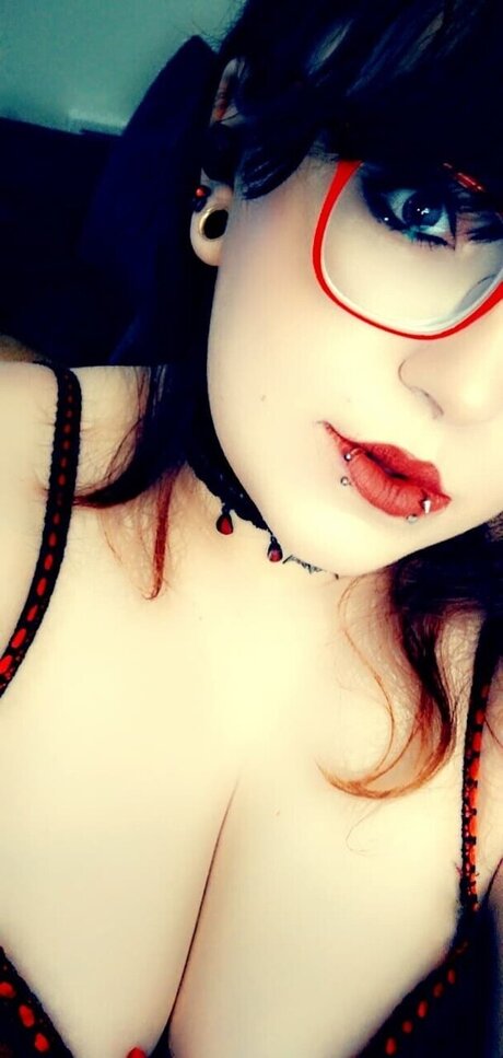 Обнаженная фотография утечки OnlyFans от Gloomy Sugar