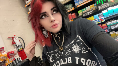 Naken lekkede OnlyFans-bilde av Dahlia Sunflower