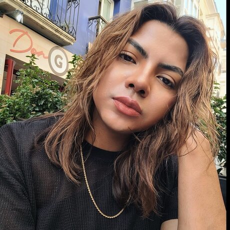 Naken läckt OnlyFans-bild av Lyan