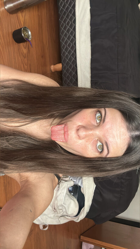 Nagie wyciekłe zdjęcie OnlyFans od Melinakii