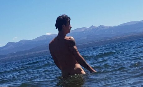 Naken läckt OnlyFans-bild av Sly 