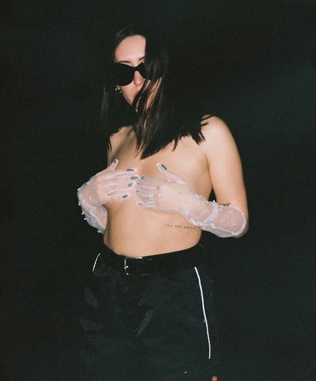 Nahá fotka uniklých OnlyFans od Elohim