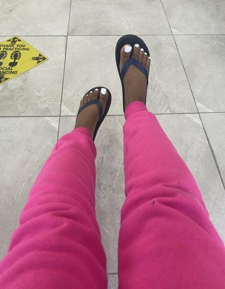 Nahá fotka uniklých OnlyFans od Chocolatefeet8