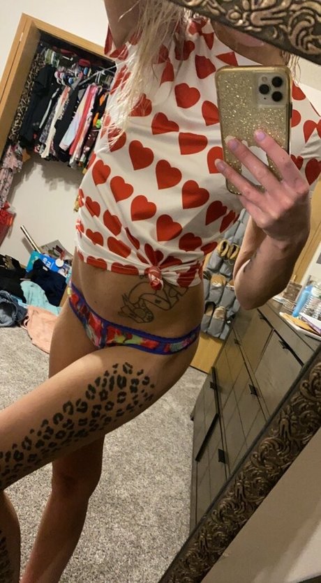 Nahá fotka uniklých OnlyFans od Mamab27