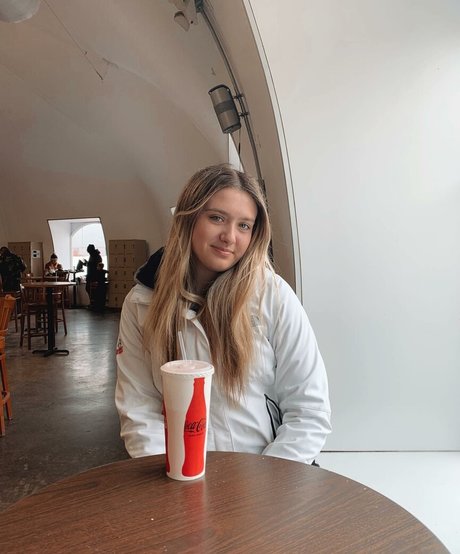 Naken lekkede OnlyFans-bilde av Ella Stewart