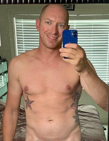 Joshwillow83  nude leaked OnlyFans photo