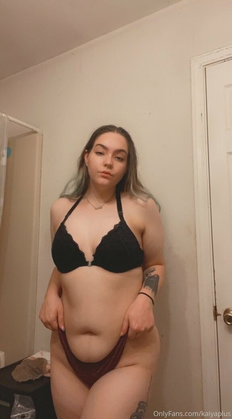 Nahá fotka uniklých OnlyFans od Kaiyaplus