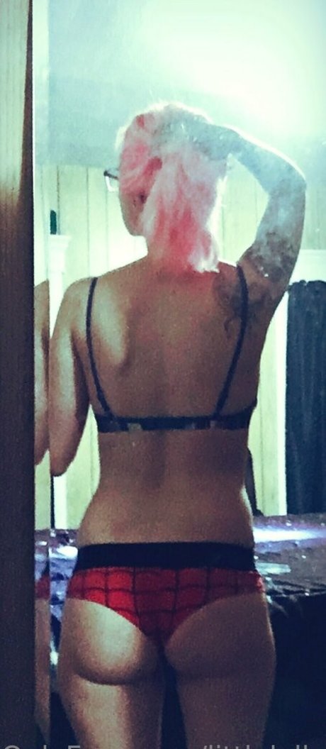 Foto nua vazada do OnlyFans de Littlelolly89