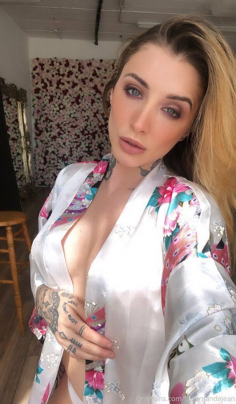 Nahá fotka uniklých OnlyFans od Theamandajean