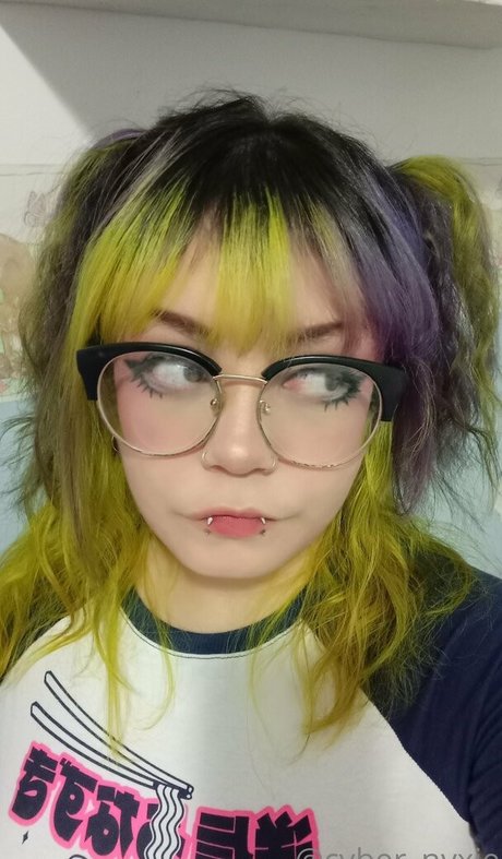 Photo nue de fuite OnlyFans de Cybernyxie