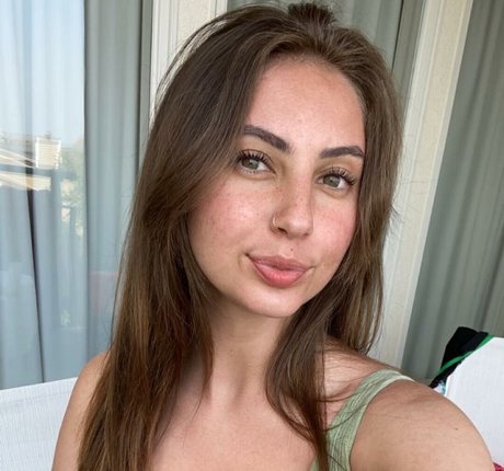 Alaston vuotanut OnlyFans-kuva Kaelyn Myers