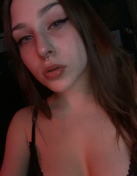 Foto desnuda filtrada de OnlyFans de Rottenbxby
