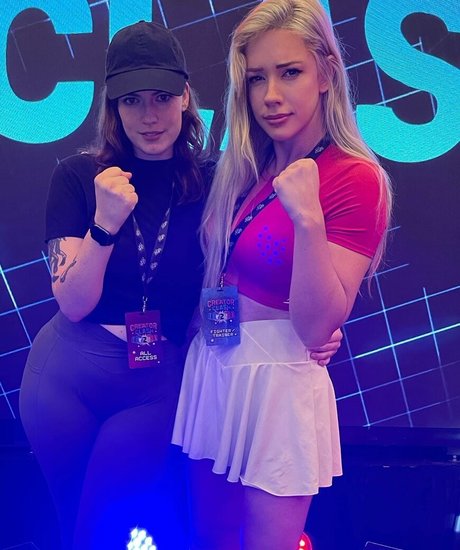 Nahá fotka uniklých OnlyFans od Ripmika