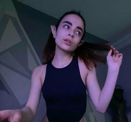 Nahá fotka uniklých OnlyFans od Wednesdayadd