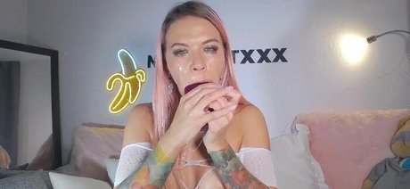 Nicolettxxx