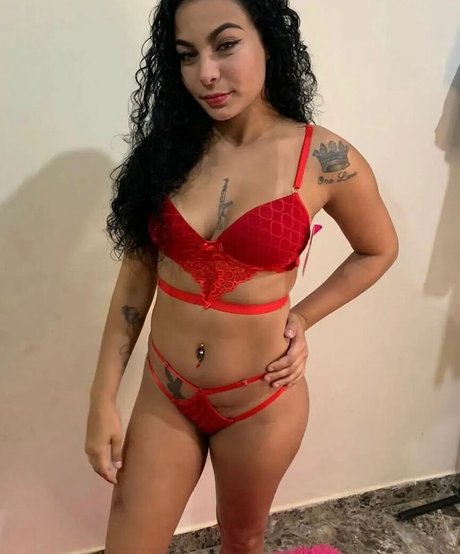 Alaston vuotanut OnlyFans-kuva Ziana Rodrigues