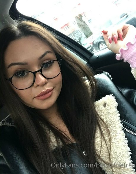 Nahá fotka uniklých OnlyFans od Bellalittlefree22