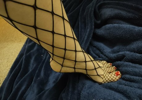 Обнаженная фотография утечки OnlyFans от Lizziesexifeet