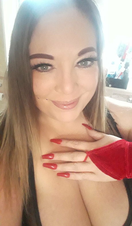 Nahá fotka uniklých OnlyFans od Minxyminx