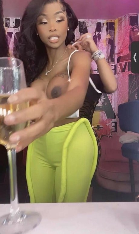 Foto desnuda filtrada de OnlyFans de Anayalovenote