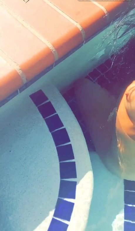Naken lekkede OnlyFans-bilde av Madelyn Karoub