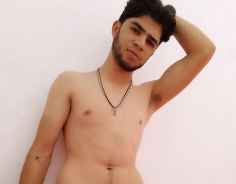 Naken lekkede OnlyFans-bilde av Johntamayo10