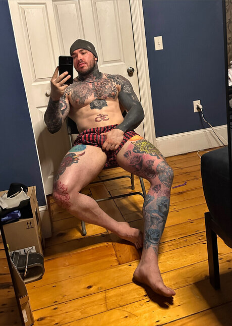 Naken lekkede OnlyFans-bilde av Nathaniel Hogan
