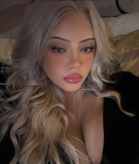 Naken läckt OnlyFans-bild av Your Fav