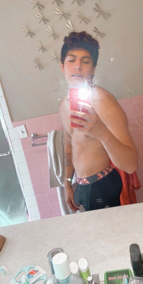 Naken lekkede OnlyFans-bilde av Felipe Carnero
