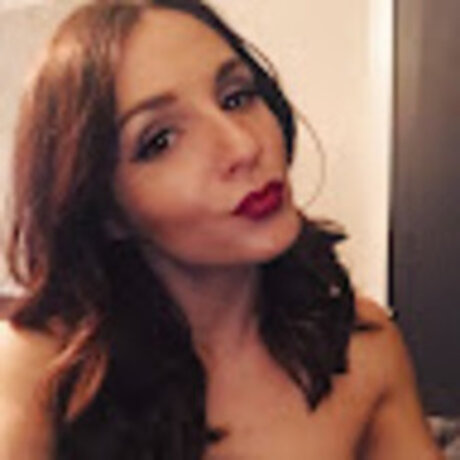 Naken läckt OnlyFans-bild av Bella Valencia