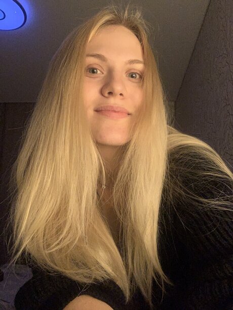 Naken läckt OnlyFans-bild av Kristina