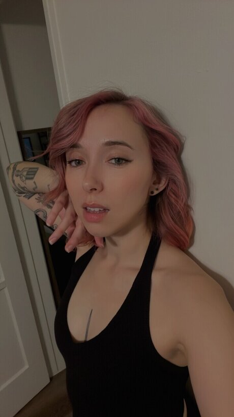 Nahá fotka uniklých OnlyFans od Jade