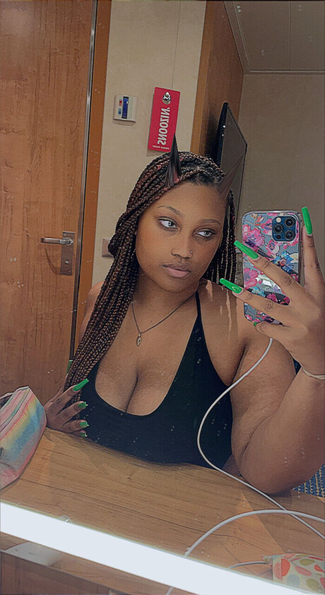 Naken lekkede OnlyFans-bilde av Foot Princess Amplt 3