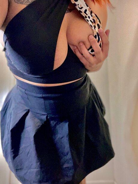 Naken lekkede OnlyFans-bilde av The Bubbles Experience 