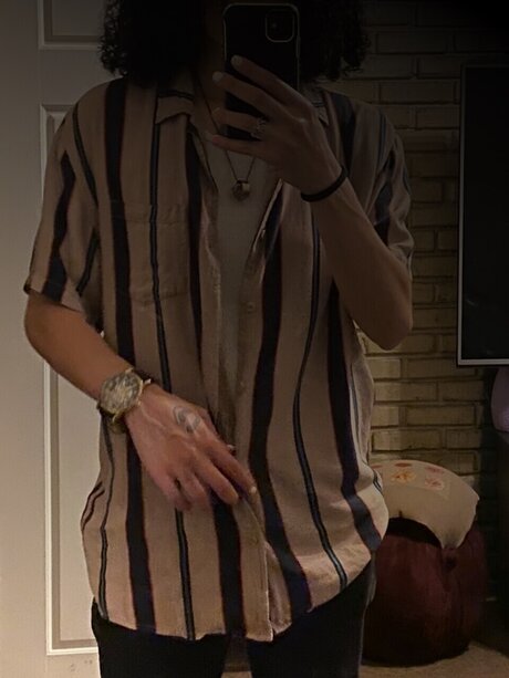 Naken lekkede OnlyFans-bilde av Si Mami