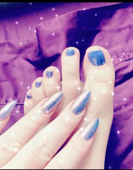 Naakte gelekte OnlyFans-foto van Sexiiiiilibbrababy