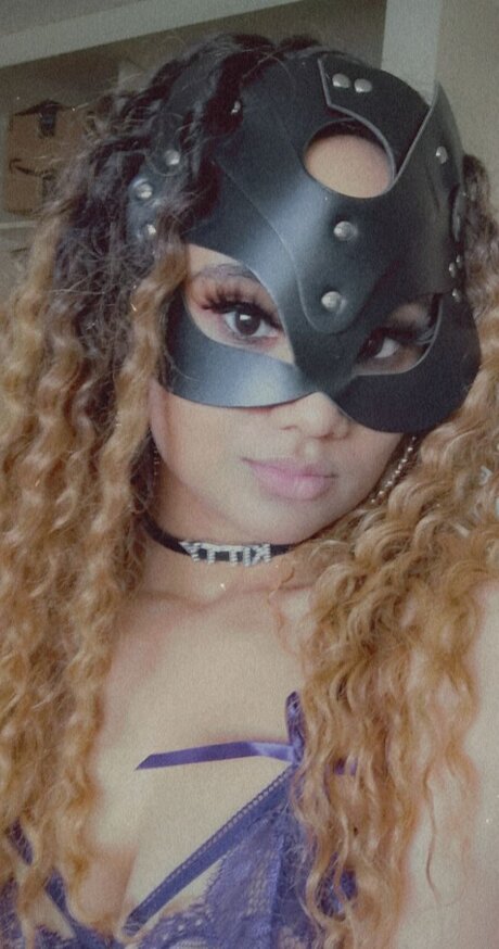 Naken lekkede OnlyFans-bilde av Mizzsmittenkitten