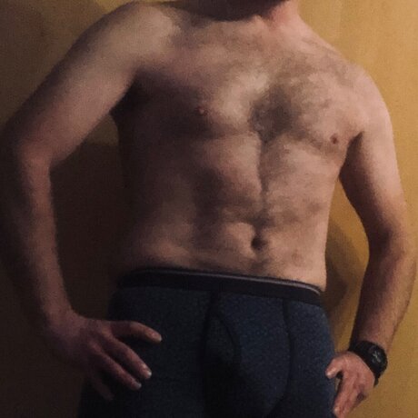 Naken läckt OnlyFans-bild av Dadbod