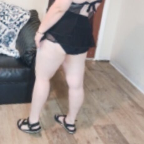 Naken lekkede OnlyFans-bilde av Bad Bitches